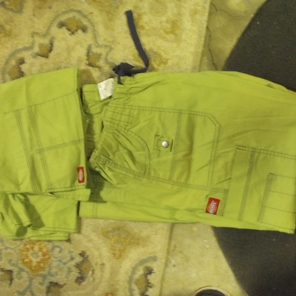 Dickies scrubs cargo pants Dickies scrubs cargo top